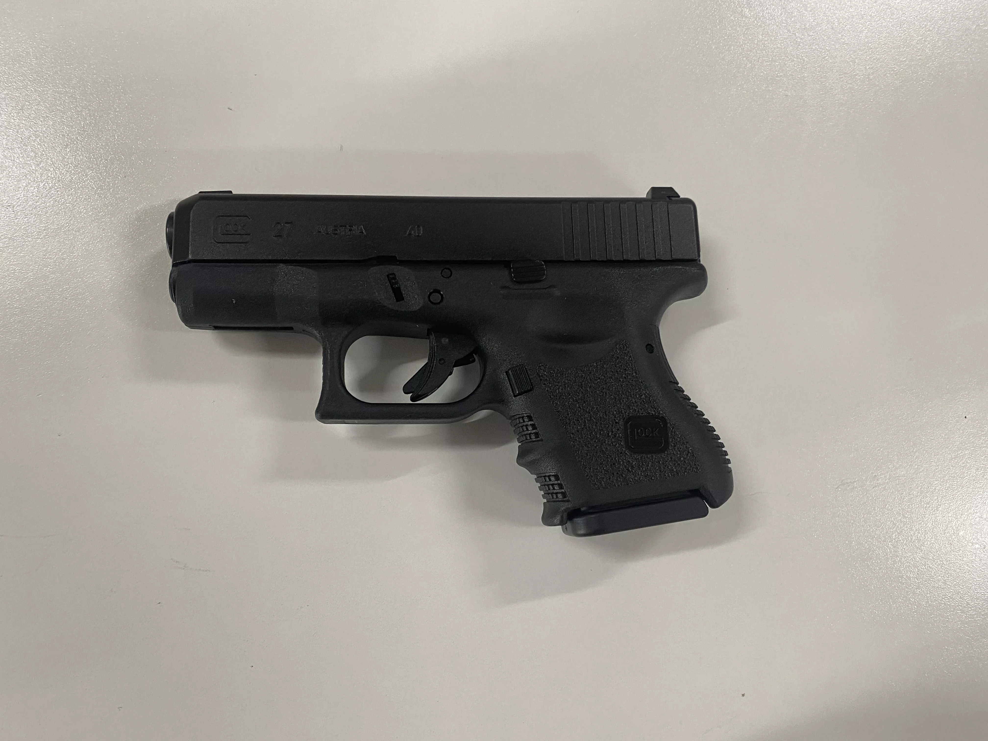 Glock G27 G3 40S&W USED
