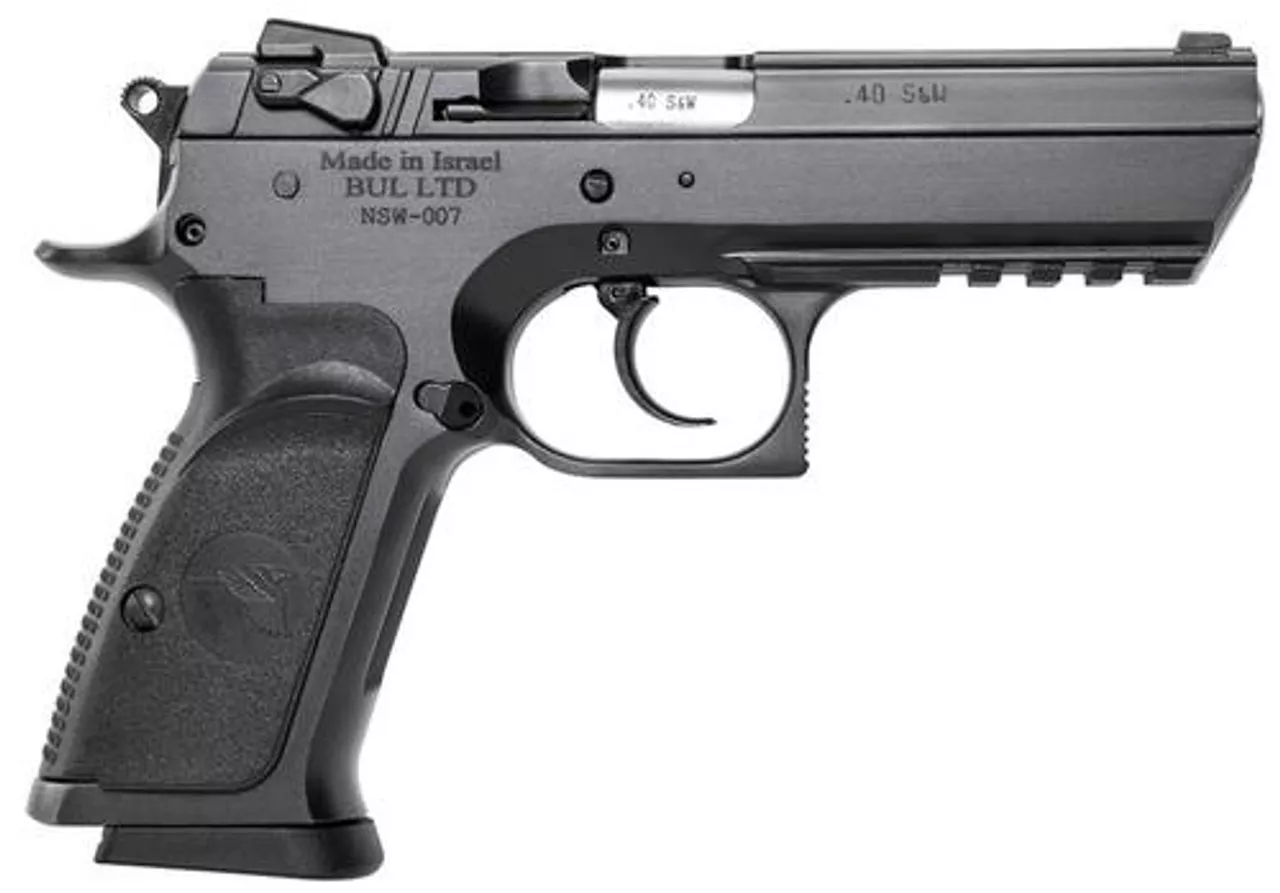 Magnum Research Baby Desert Eagle 3, .40 S&W, 4.38″, 10rd, Black Carbon Steel
