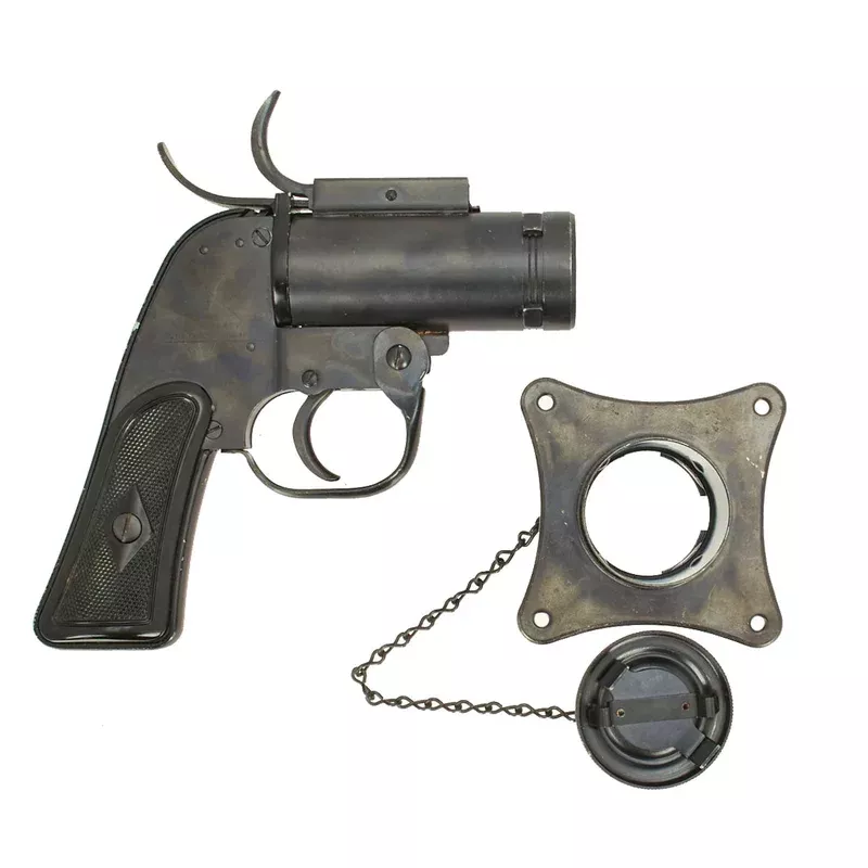 Original U.S. WWII M8 Pyrotechnic 37mm Flare Signal Pistol by Eureka Vacuum With Rare M1 Aircraft Mount – Serial E-093452