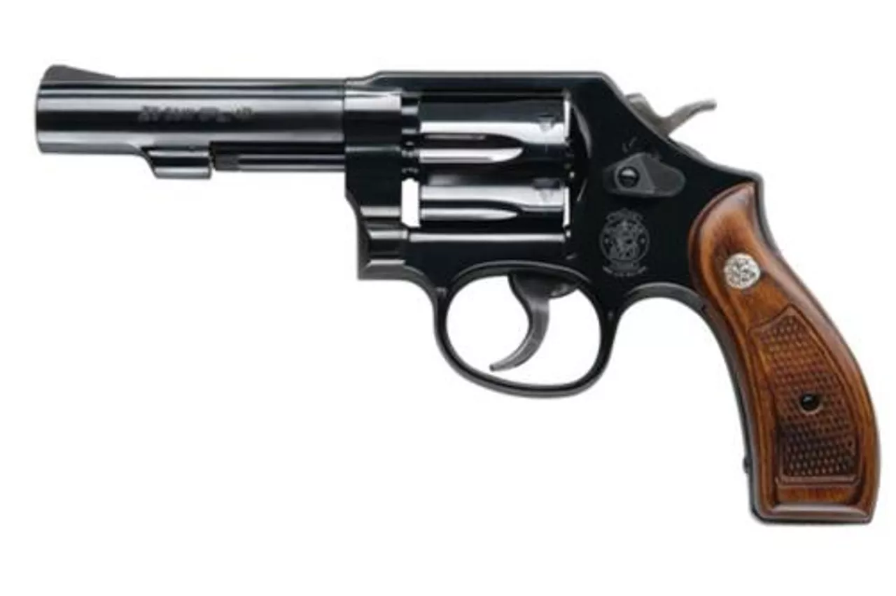 Smith & Wesson 10 Classic 38 Special +P, 4″ Barrel