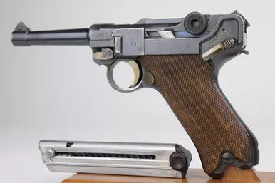 SOLD - 1917 DWM Luger (7383g - 17892)