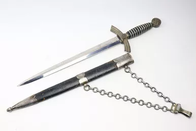 SOLD - 1st Model Luftwaffe Dagger with Chain (113021-14)