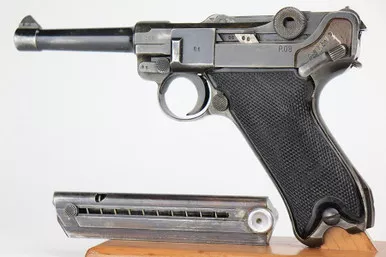 SOLD - "Black Widow" Mauser Luger - Matching Magazine (206p - 20176)